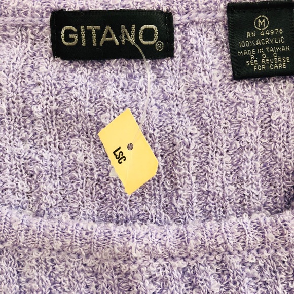 Sweater with simple details - Picture 4 of 4